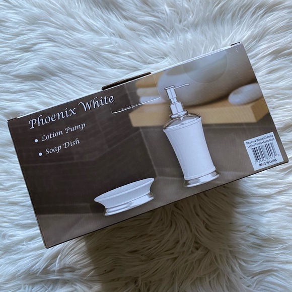 Lotion pump & soap dish set - Picture 3 of 3